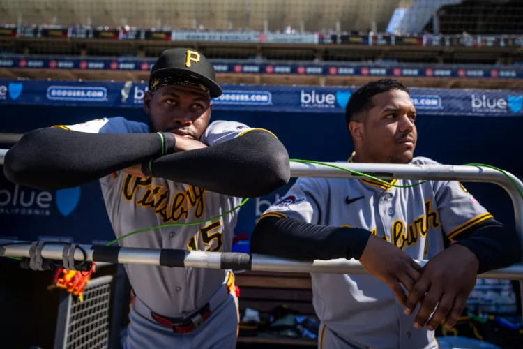 Pirates swept by Dodgers
